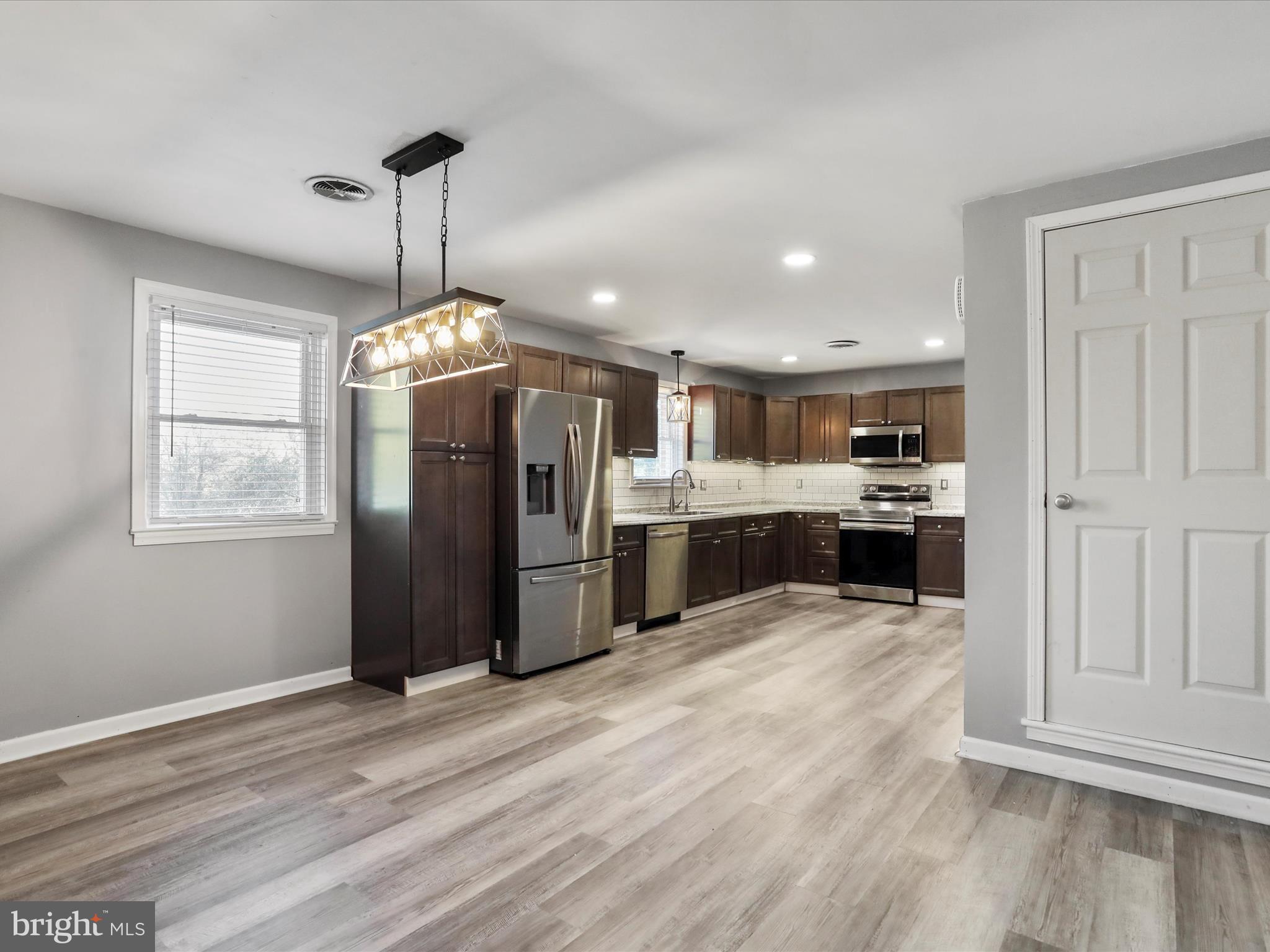 BAKER HEIGHTS - Residential