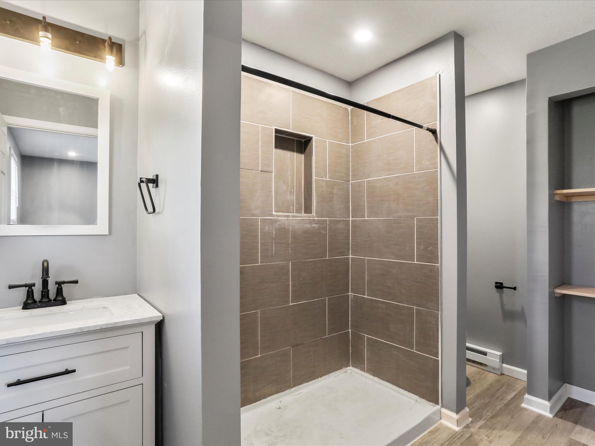 BAKER HEIGHTS - Residential