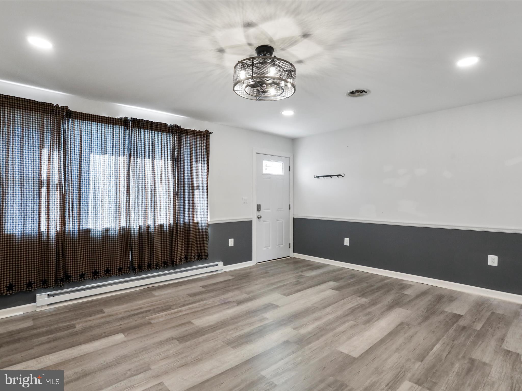 BAKER HEIGHTS - Residential