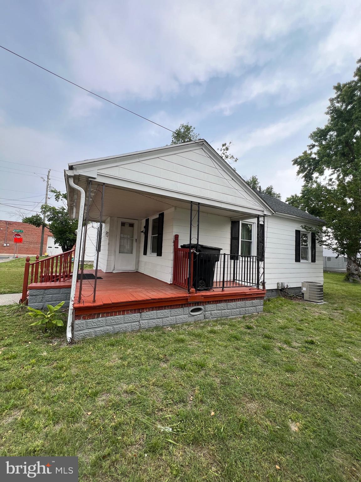 309 MARSHALL STREET
