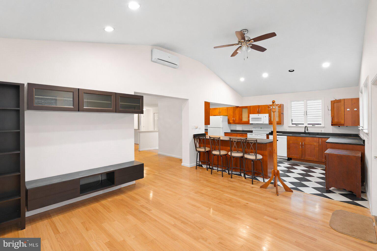 SPRINGFIELD - Residential