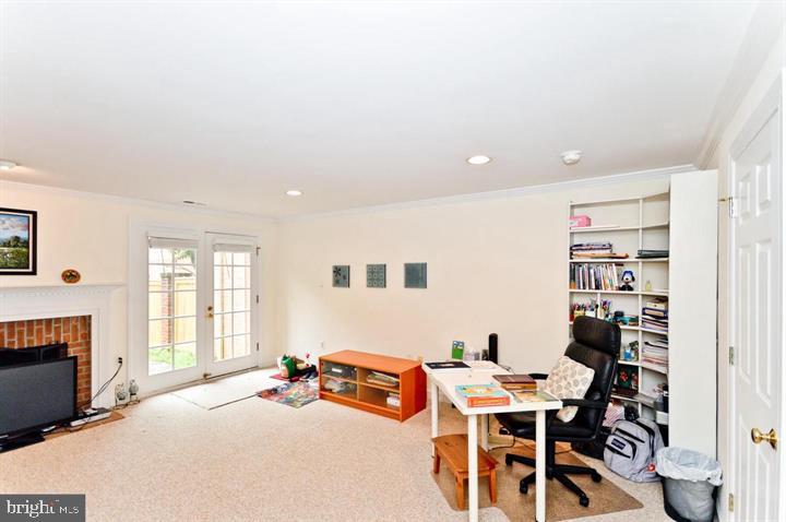 HAMPTON HILLS - Residential Lease