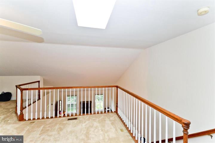 HAMPTON HILLS - Residential Lease