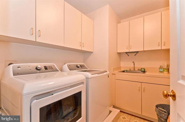 HAMPTON HILLS - Residential Lease