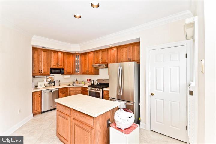 HAMPTON HILLS - Residential Lease