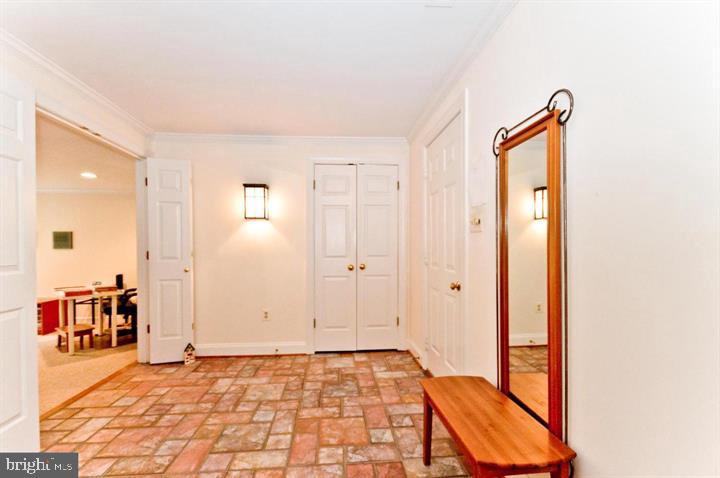 HAMPTON HILLS - Residential Lease