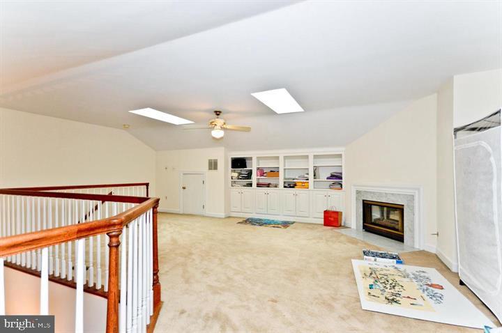 HAMPTON HILLS - Residential Lease