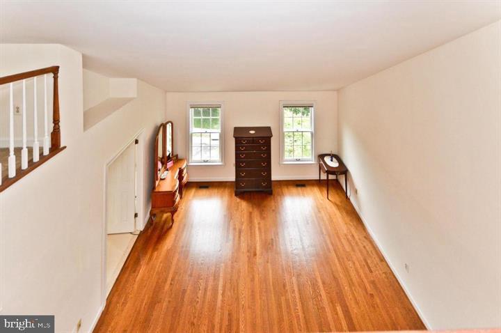 HAMPTON HILLS - Residential Lease