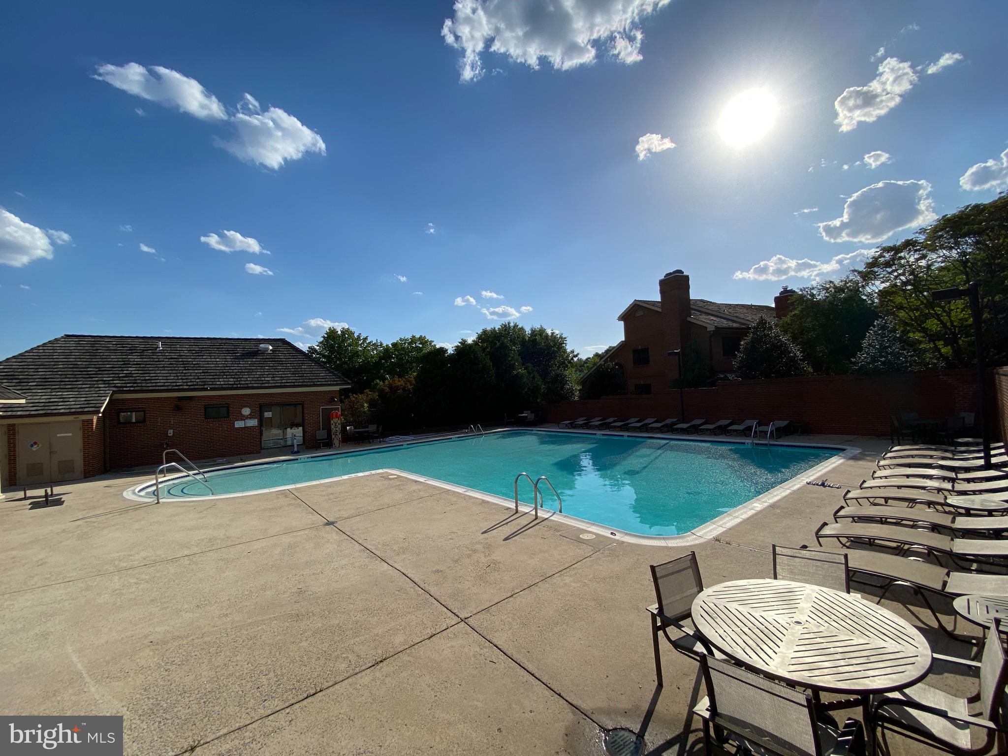 HAMPTON HILLS - Residential Lease