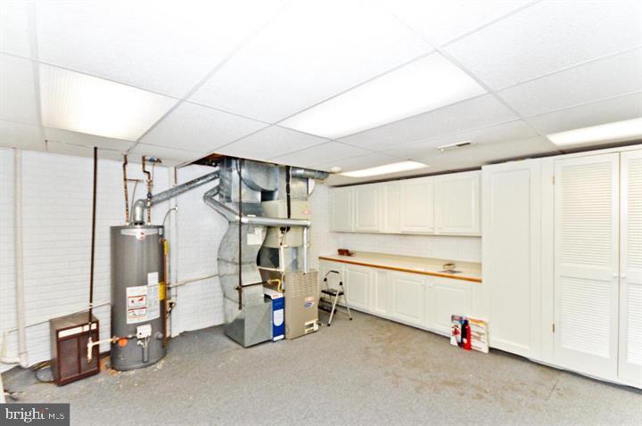 HAMPTON HILLS - Residential Lease