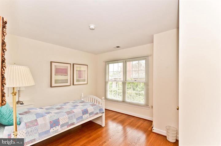 HAMPTON HILLS - Residential Lease