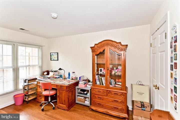 HAMPTON HILLS - Residential Lease