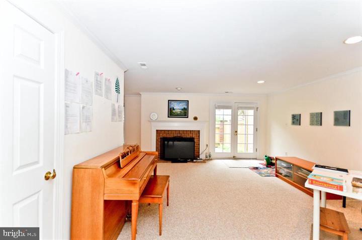 HAMPTON HILLS - Residential Lease