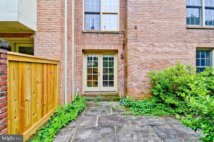 HAMPTON HILLS - Residential Lease