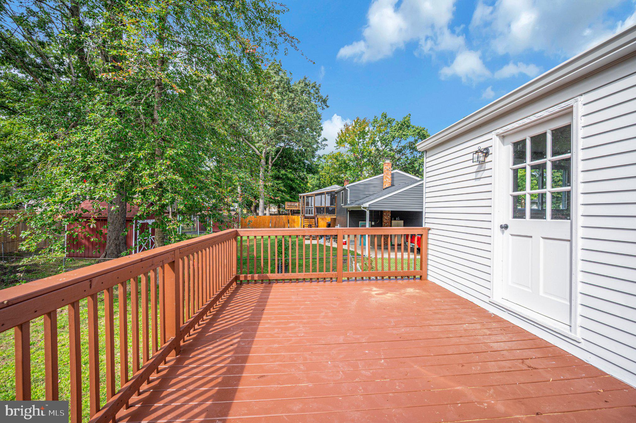5516 PETERS LANE