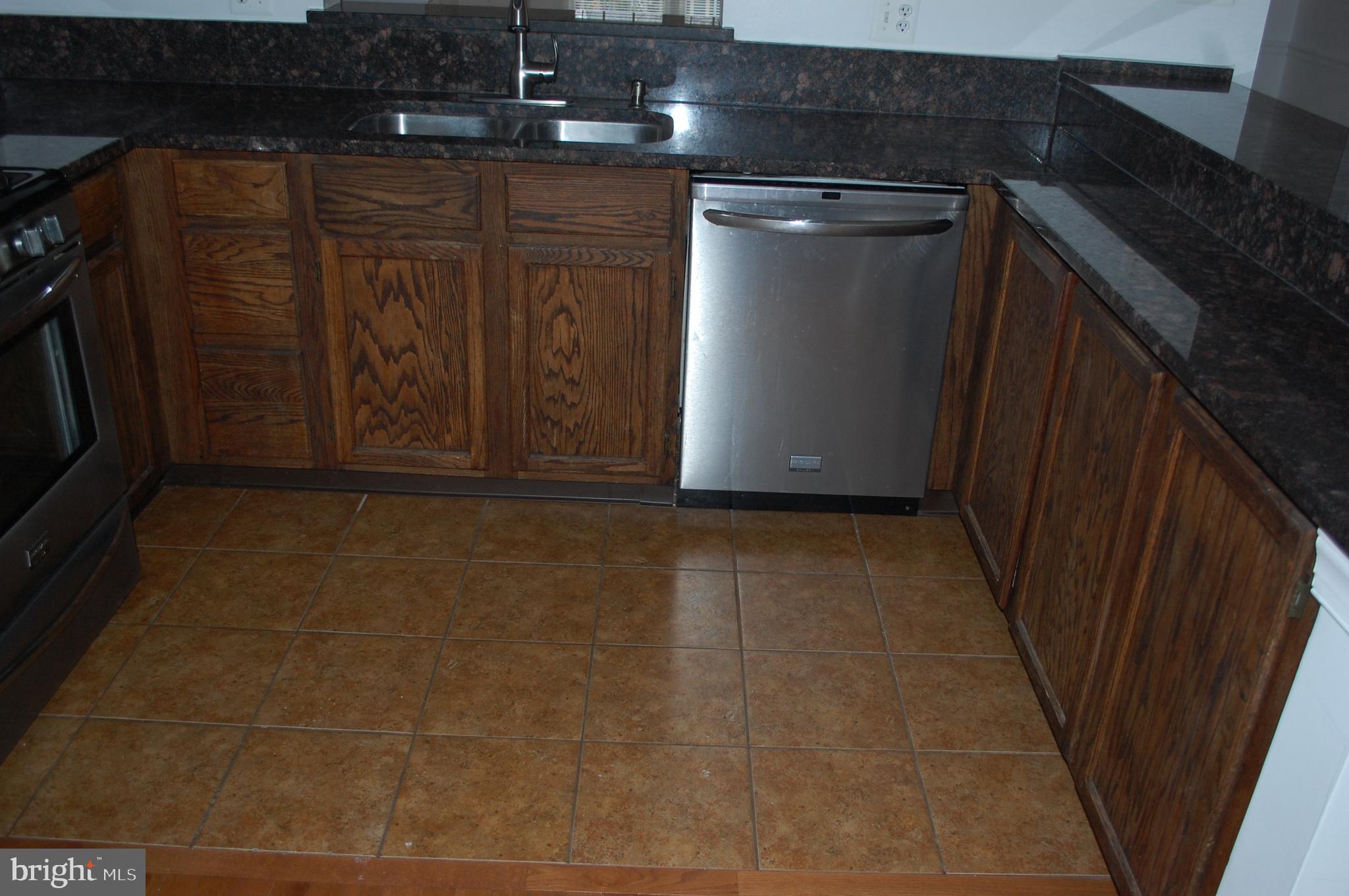 WESTRIDGE - Residential Lease