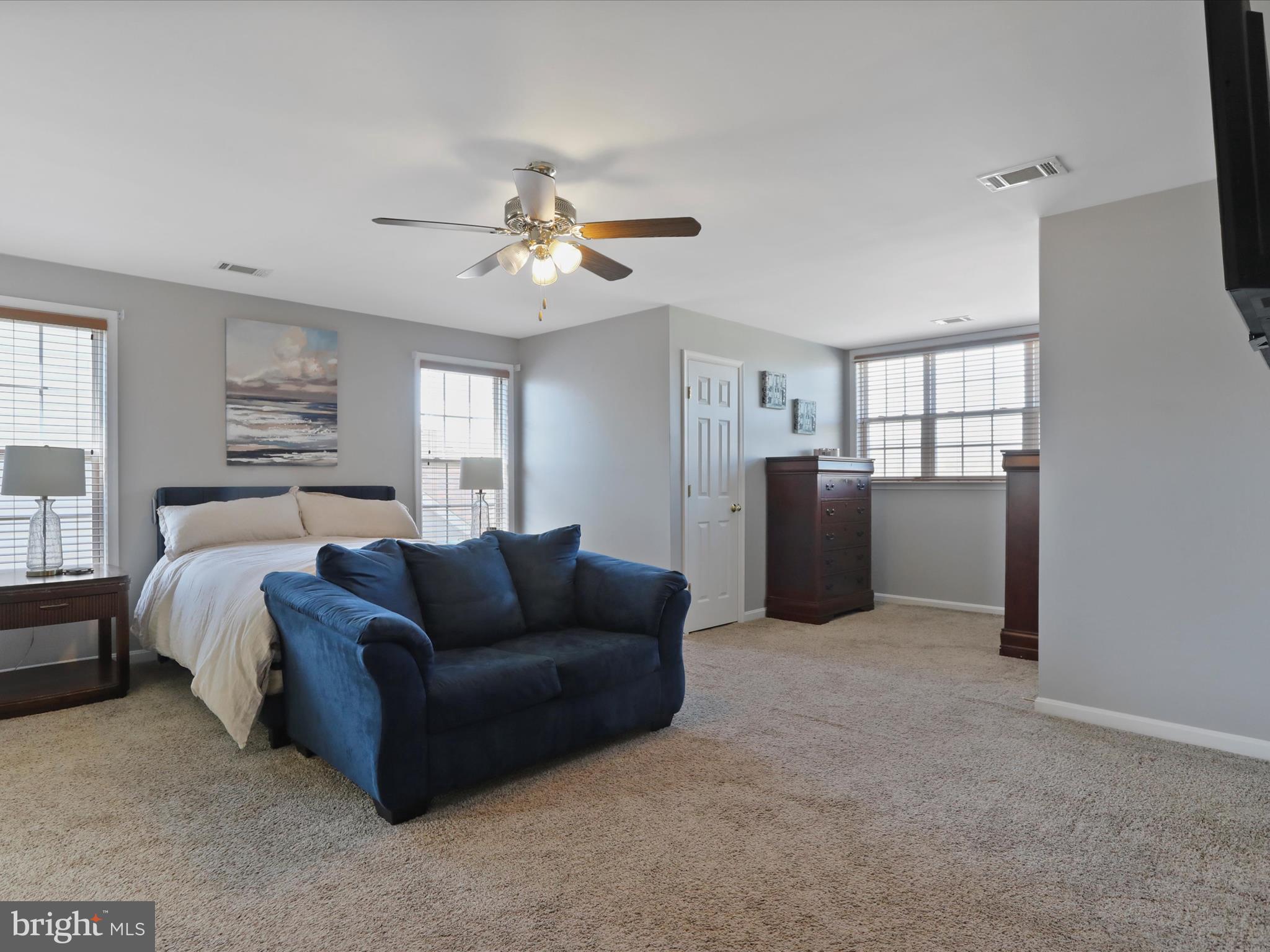 CLOVER RIDGE - Residential