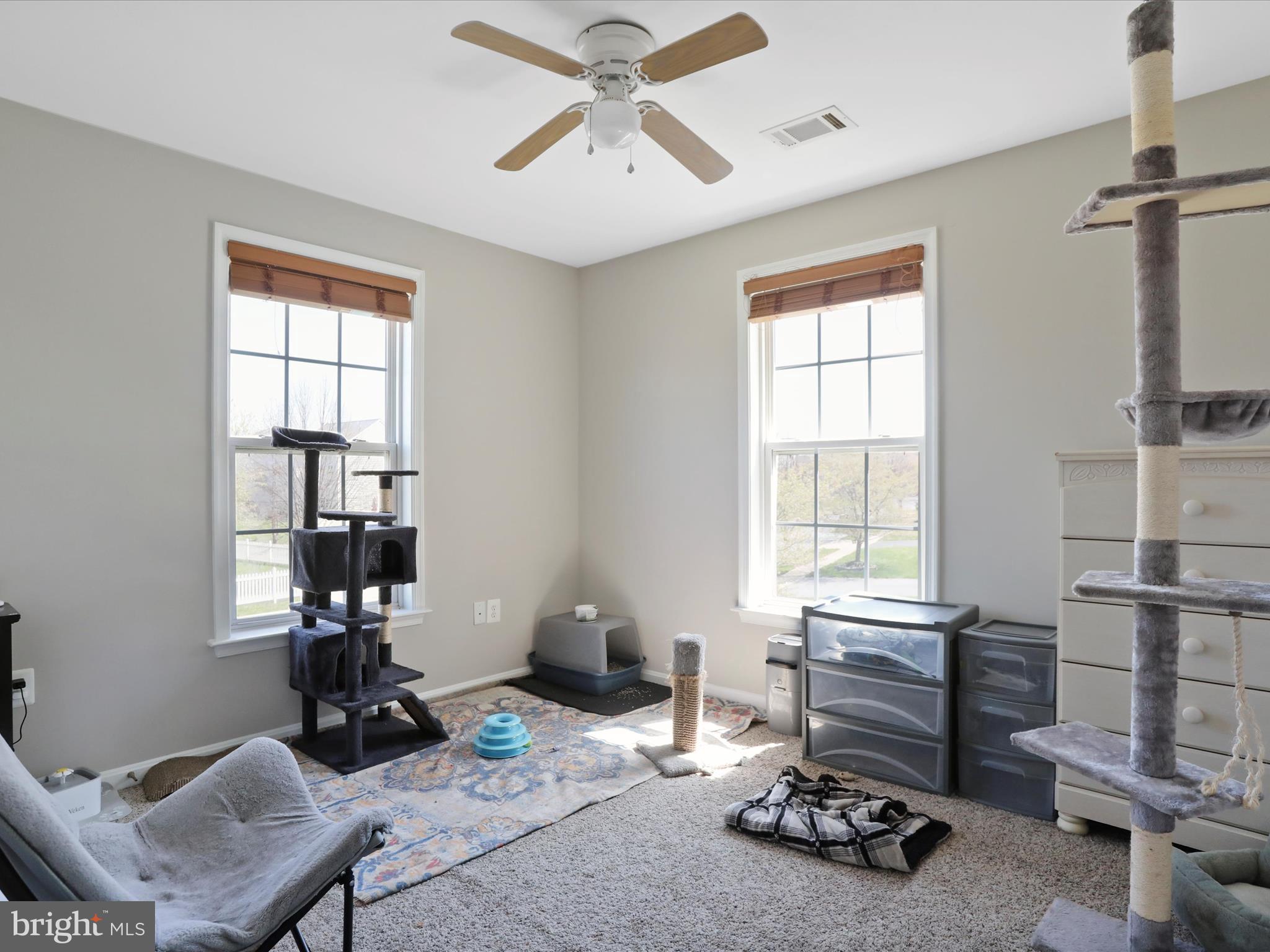 CLOVER RIDGE - Residential