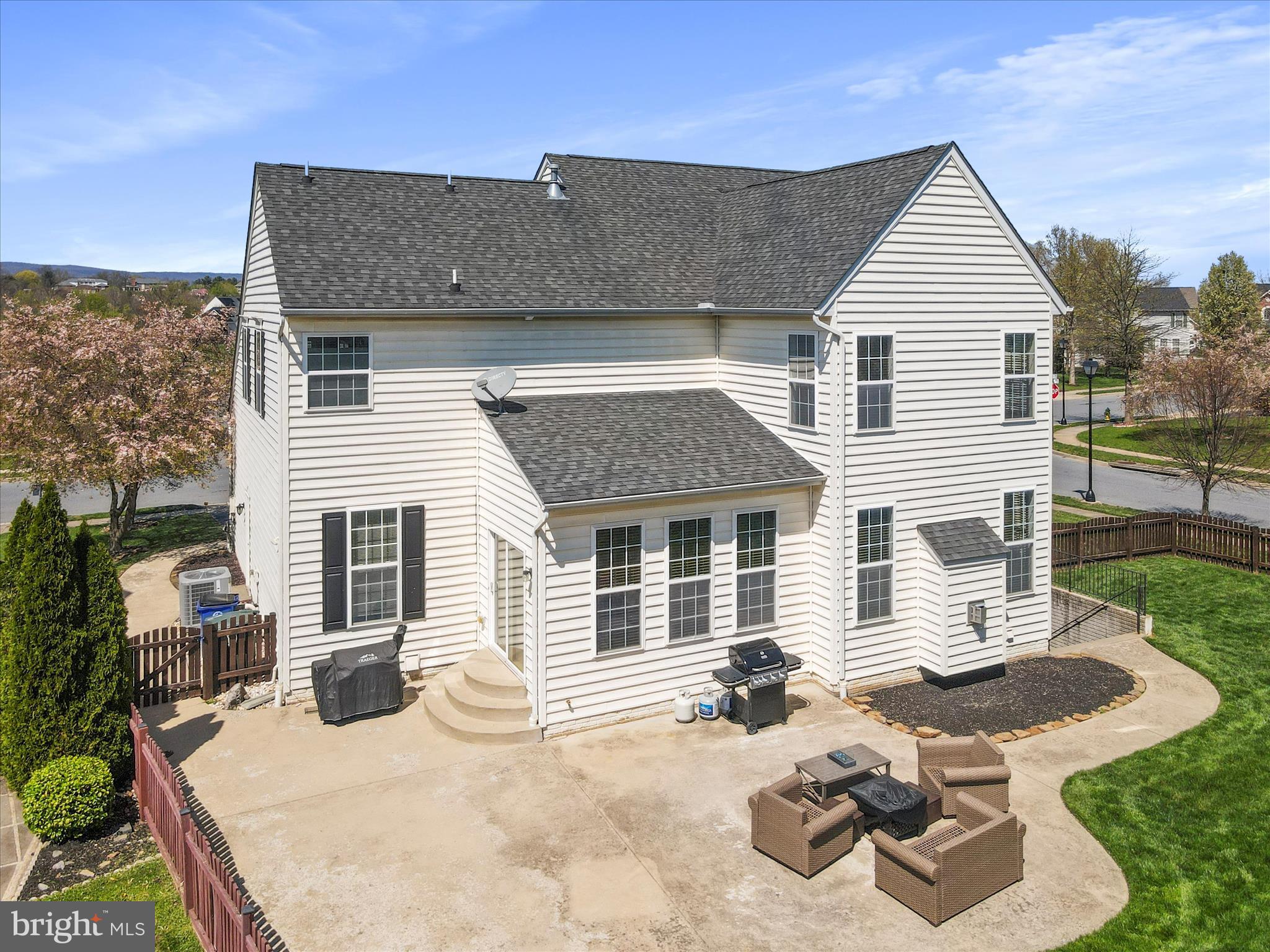 CLOVER RIDGE - Residential