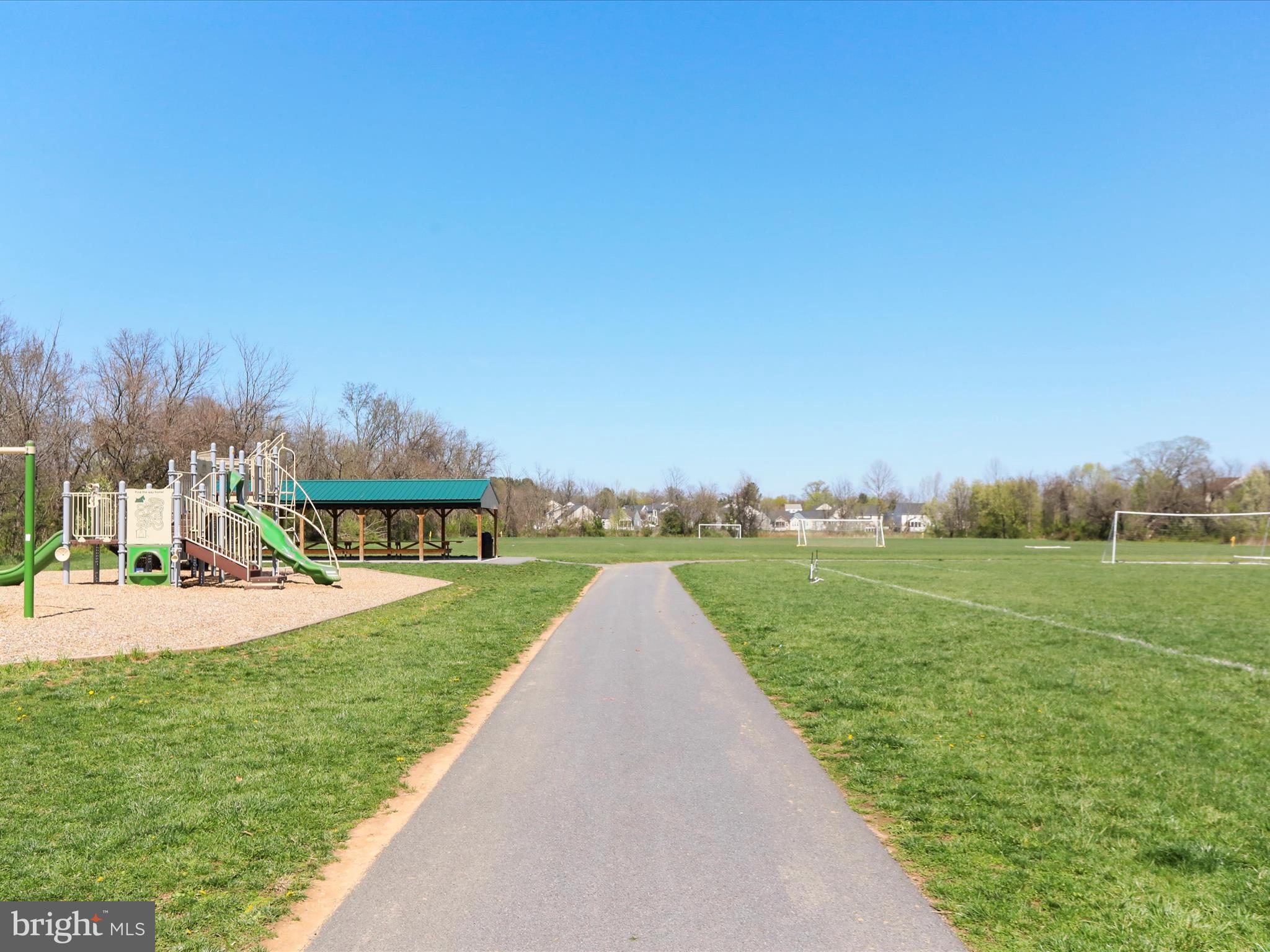 CLOVER RIDGE - Residential