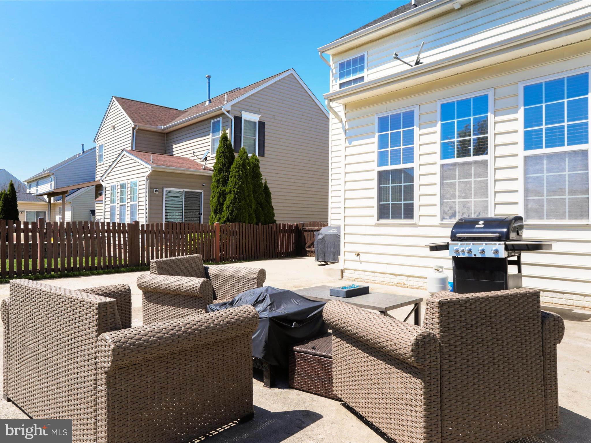 CLOVER RIDGE - Residential