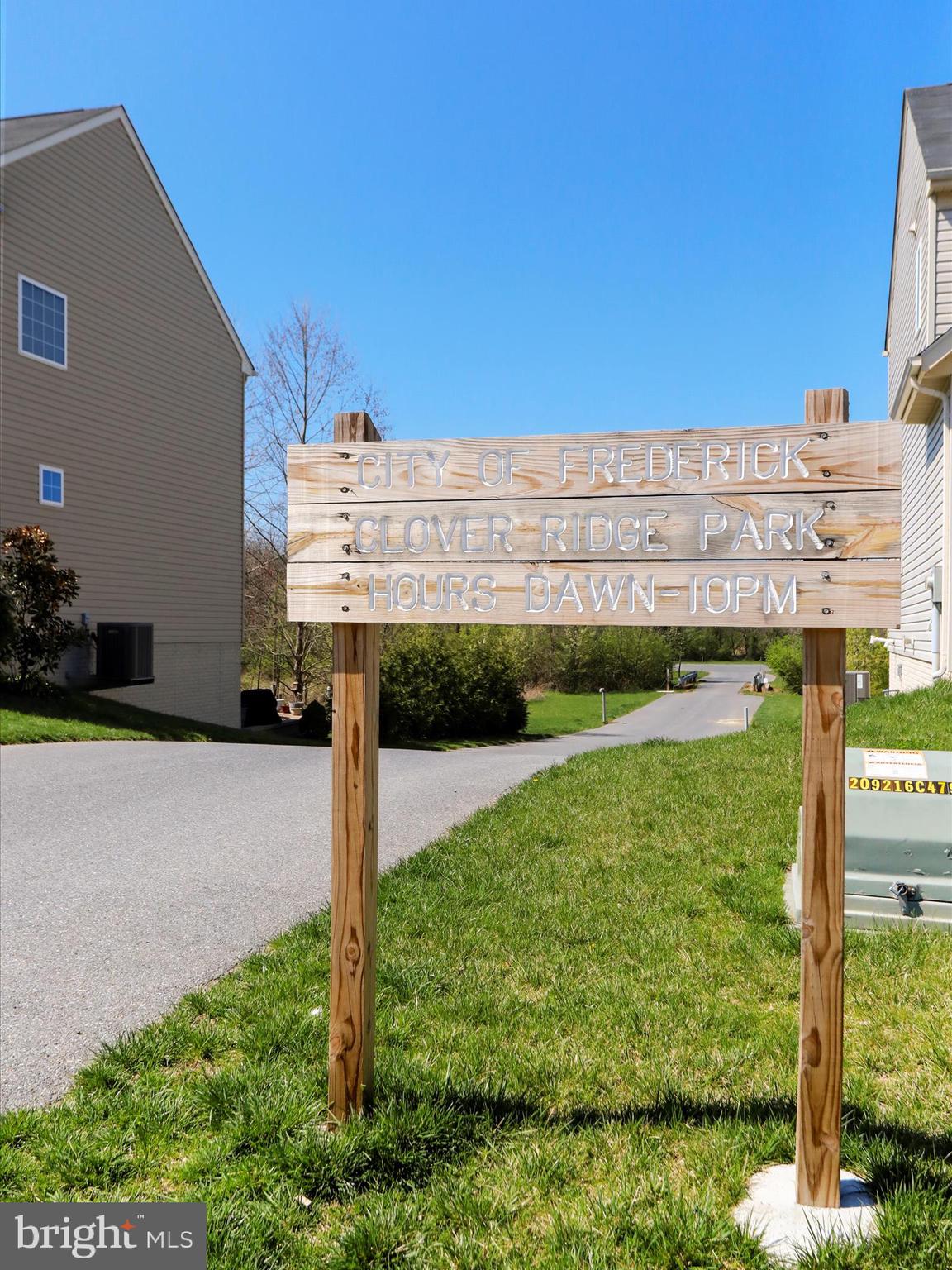 CLOVER RIDGE - Residential