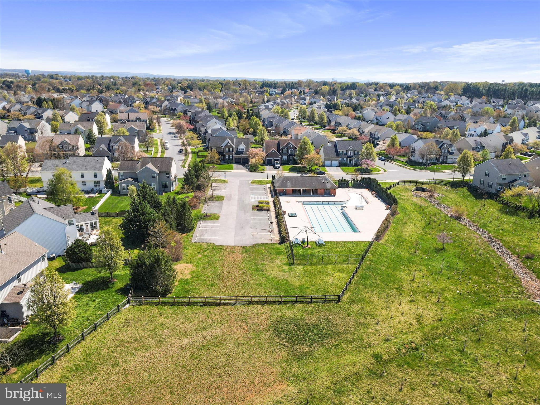 CLOVER RIDGE - Residential