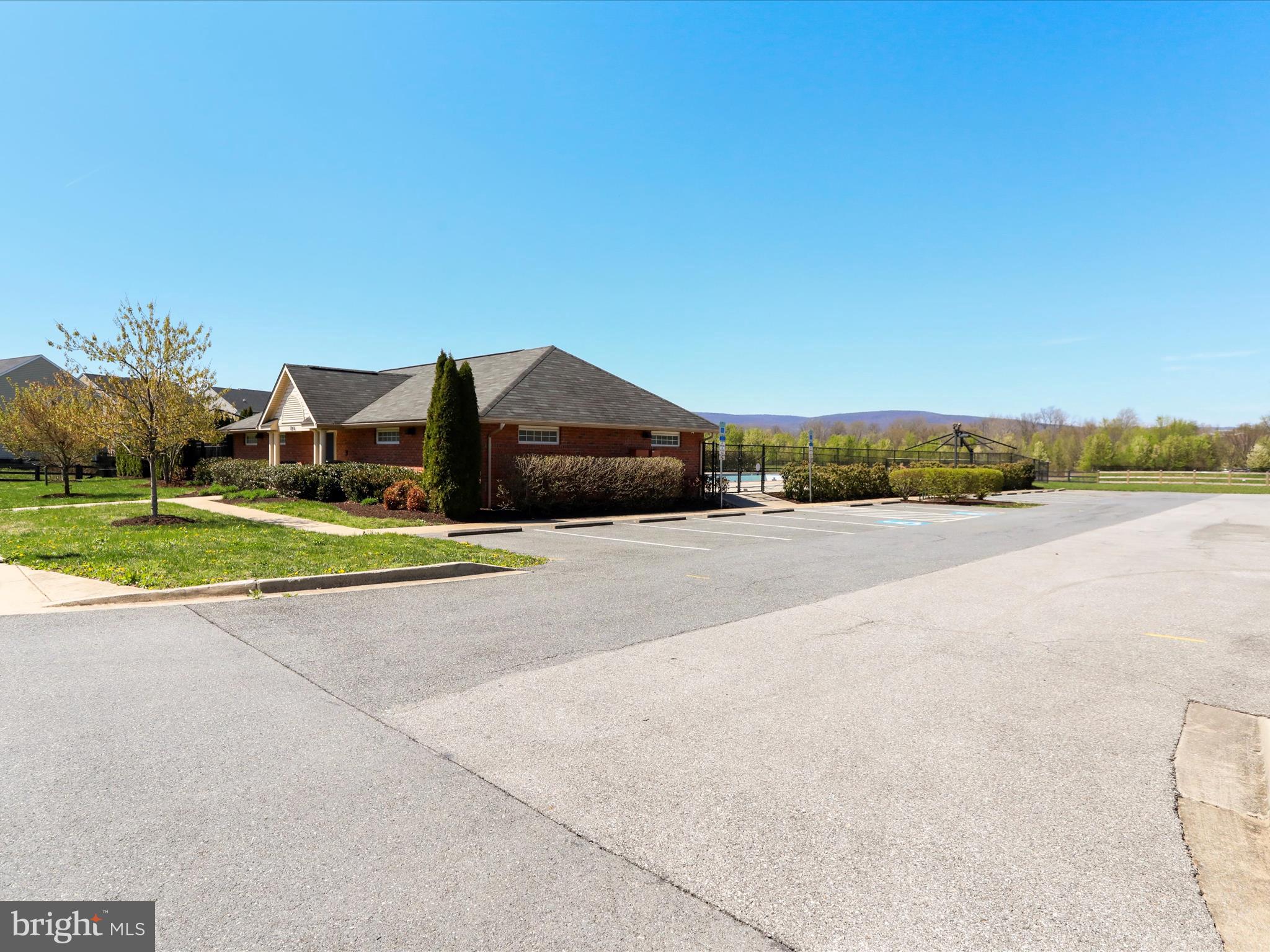 CLOVER RIDGE - Residential