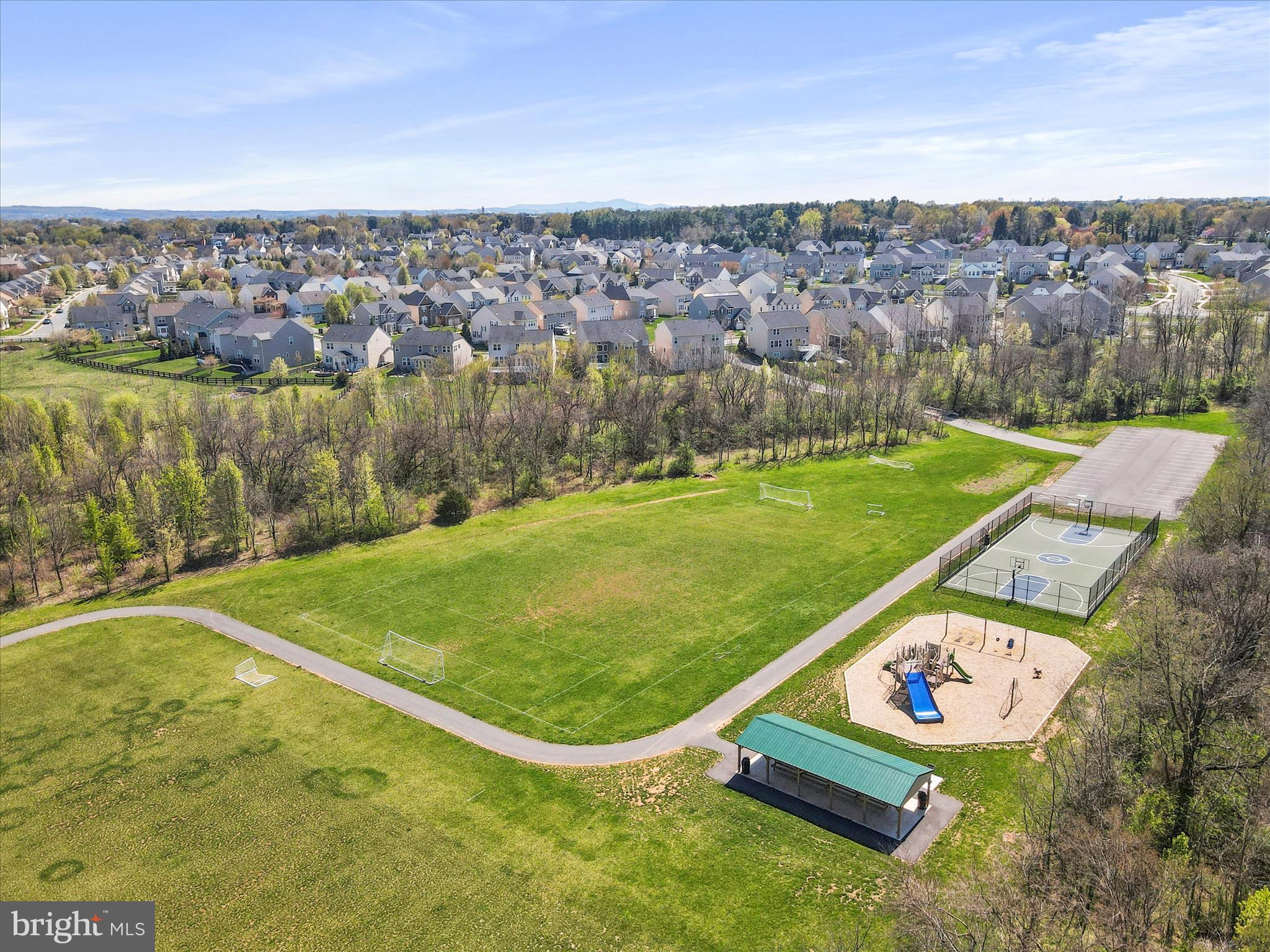 CLOVER RIDGE - Residential