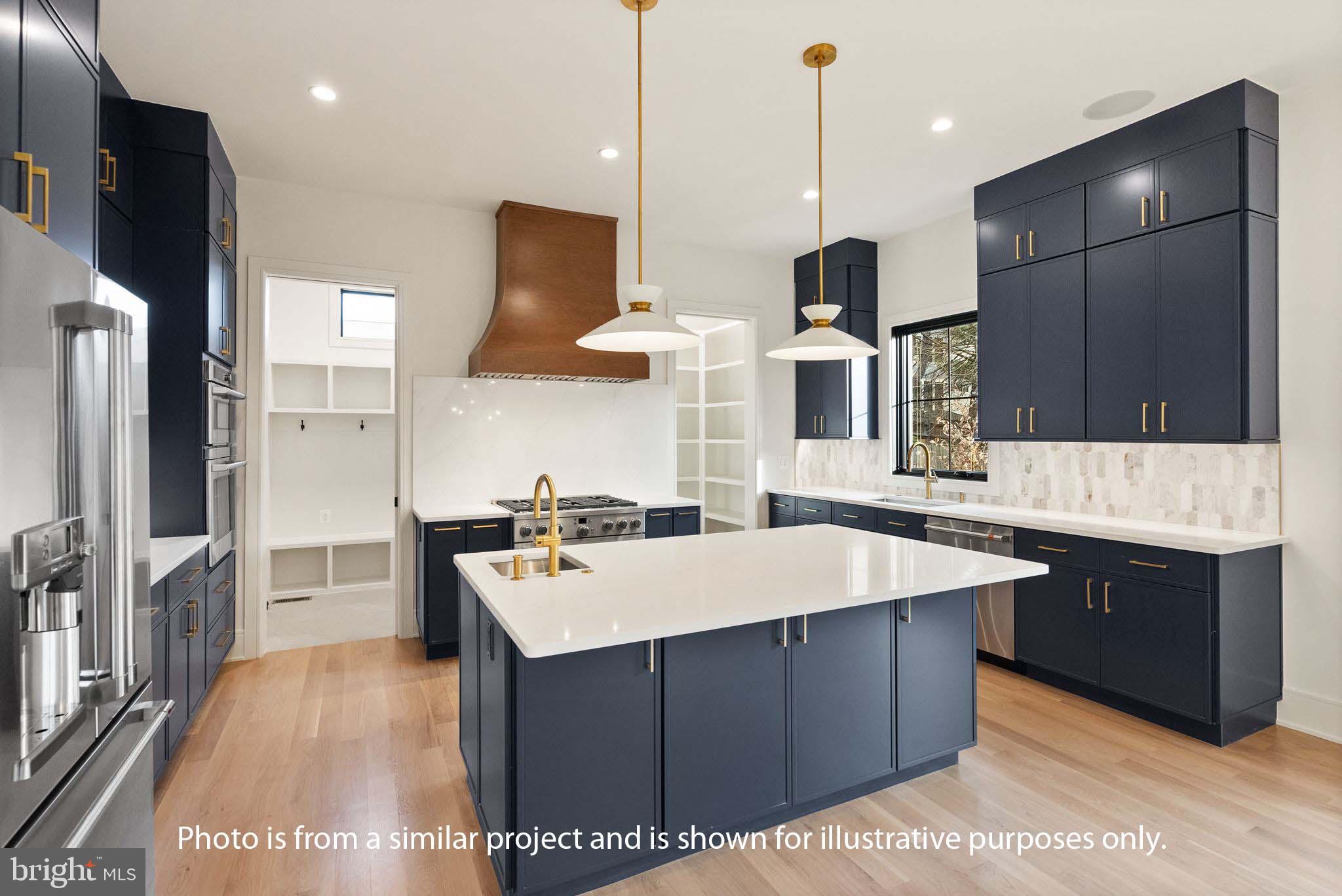 2322 N NOTTINGHAM STREET