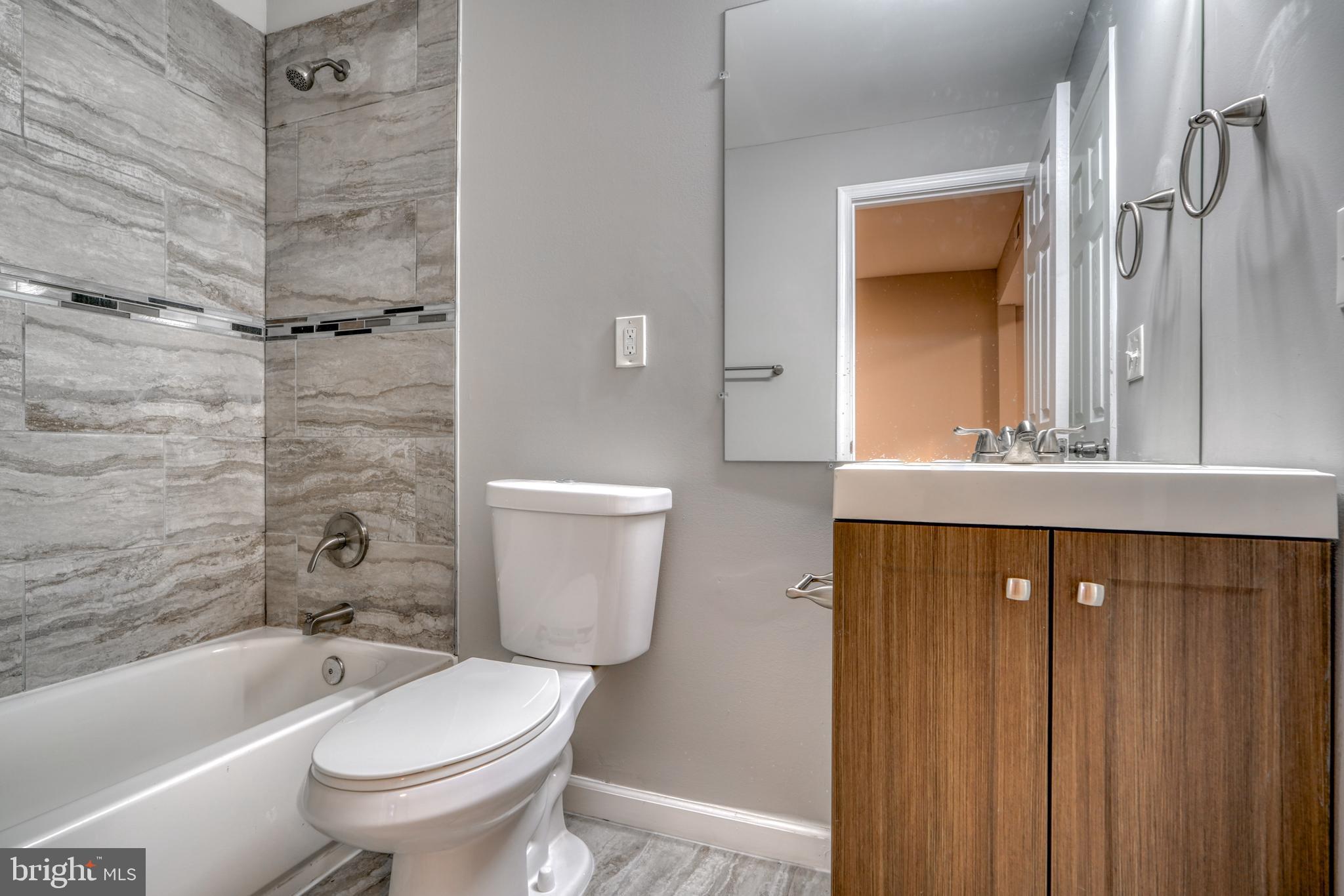 HOWARD PARK - Residential