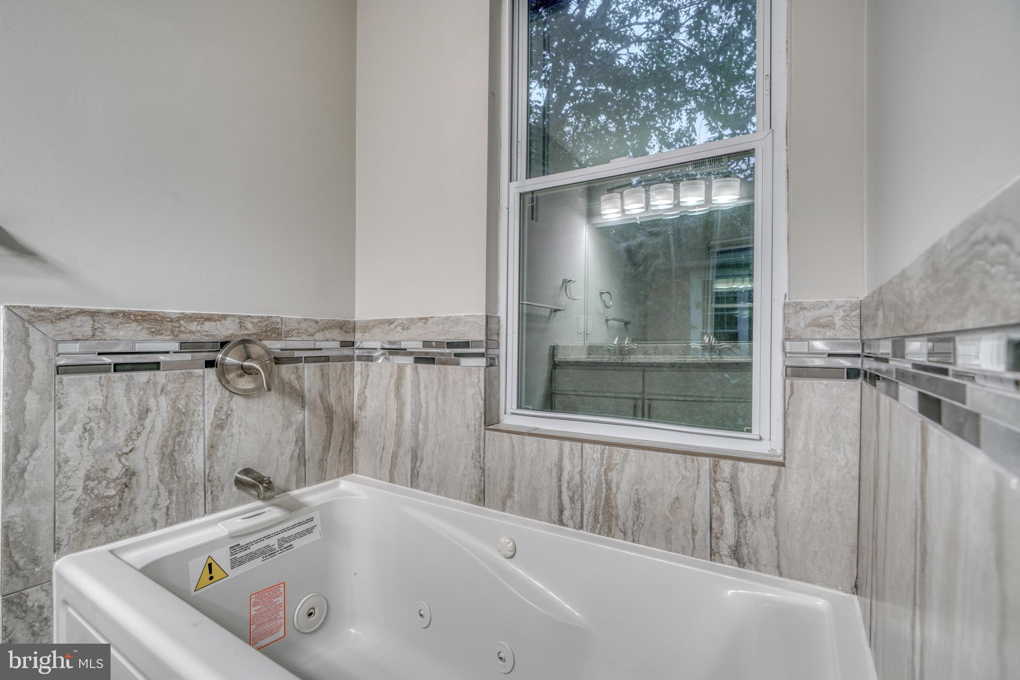 HOWARD PARK - Residential