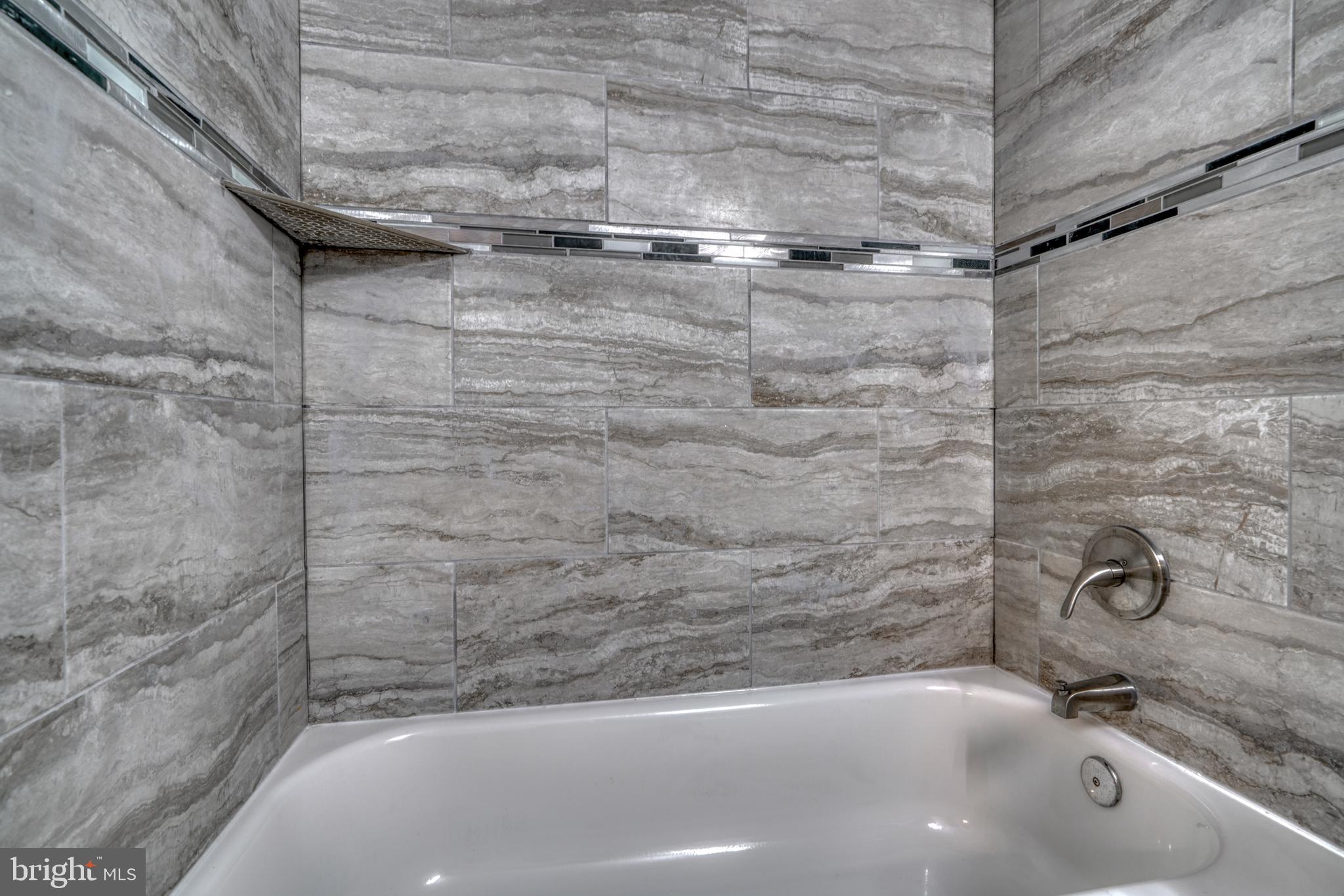 HOWARD PARK - Residential