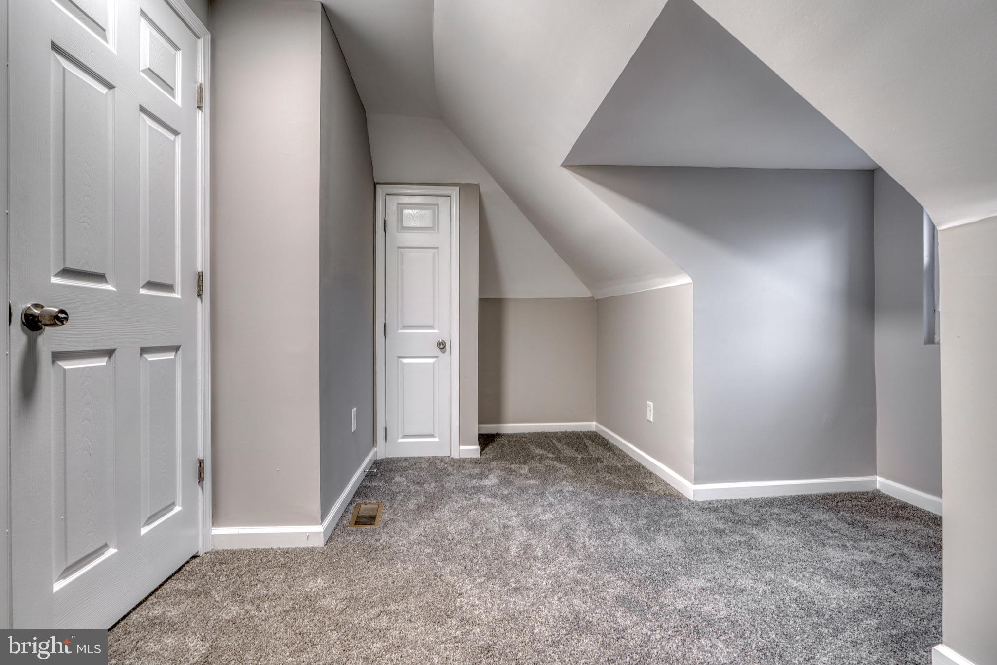 HOWARD PARK - Residential