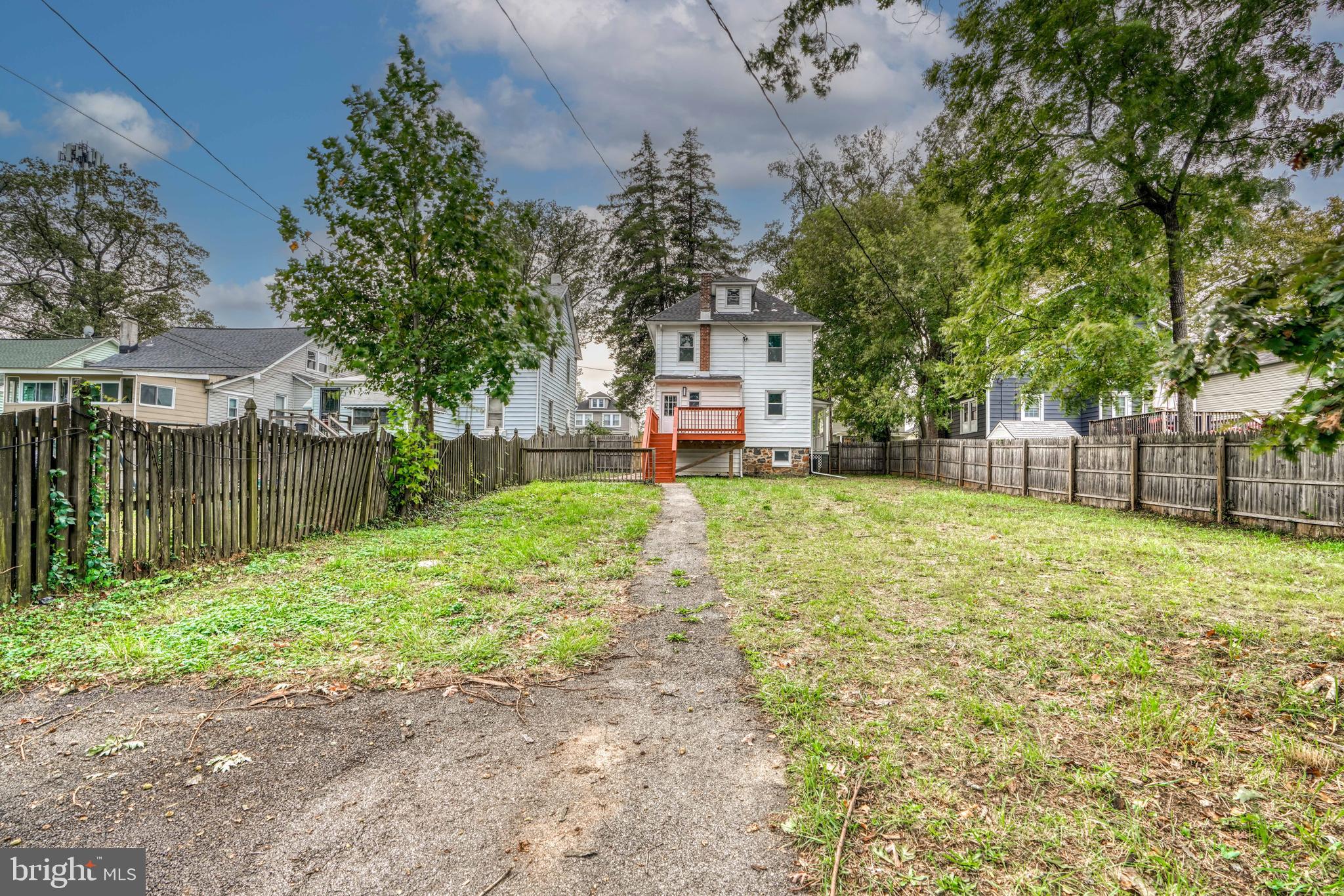 HOWARD PARK - Residential