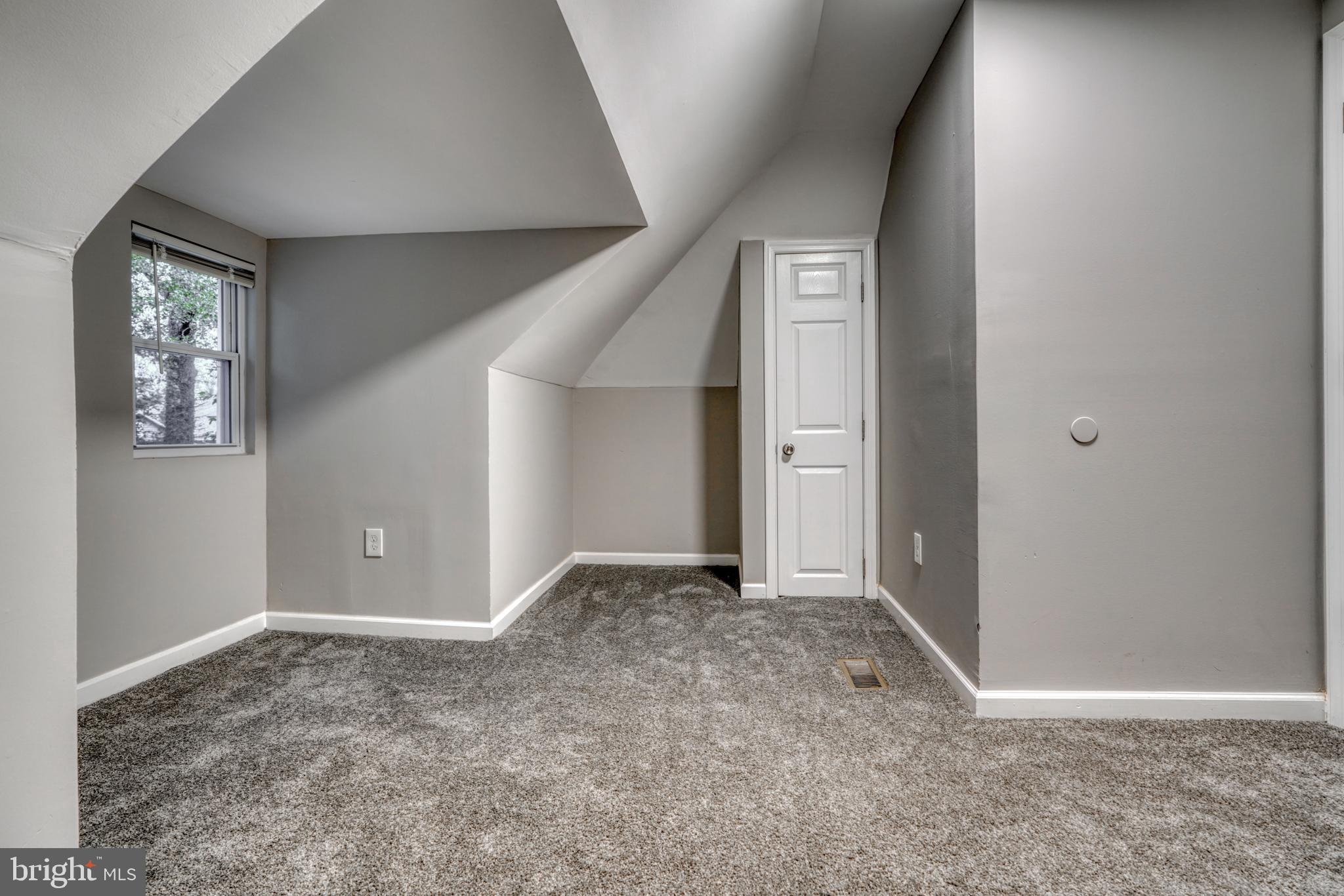 HOWARD PARK - Residential