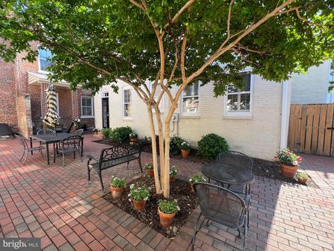1012 PRINCE STREET 2 ALEXANDRIA VA 22314