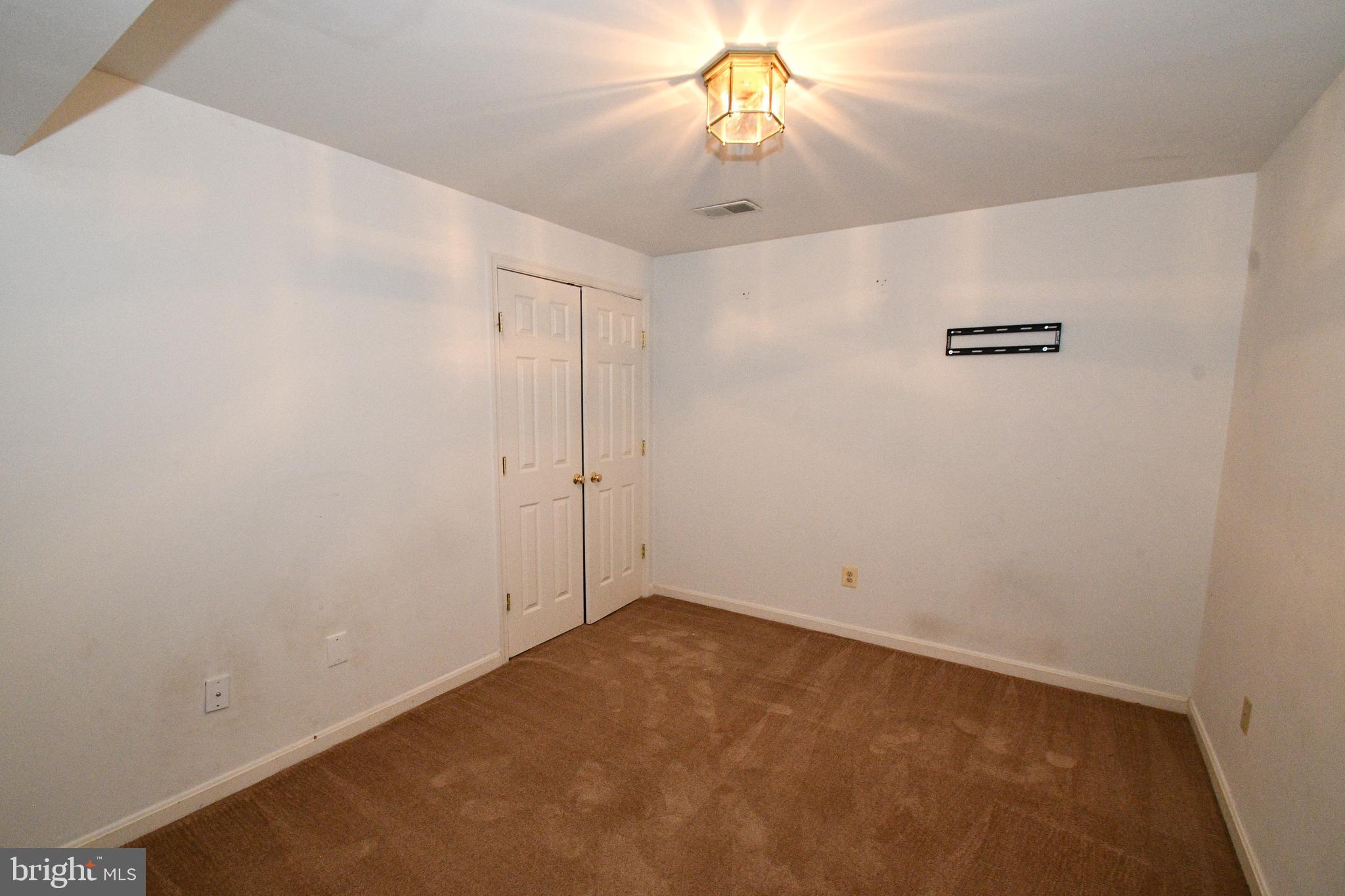 PARK RIDGE - Residential Lease