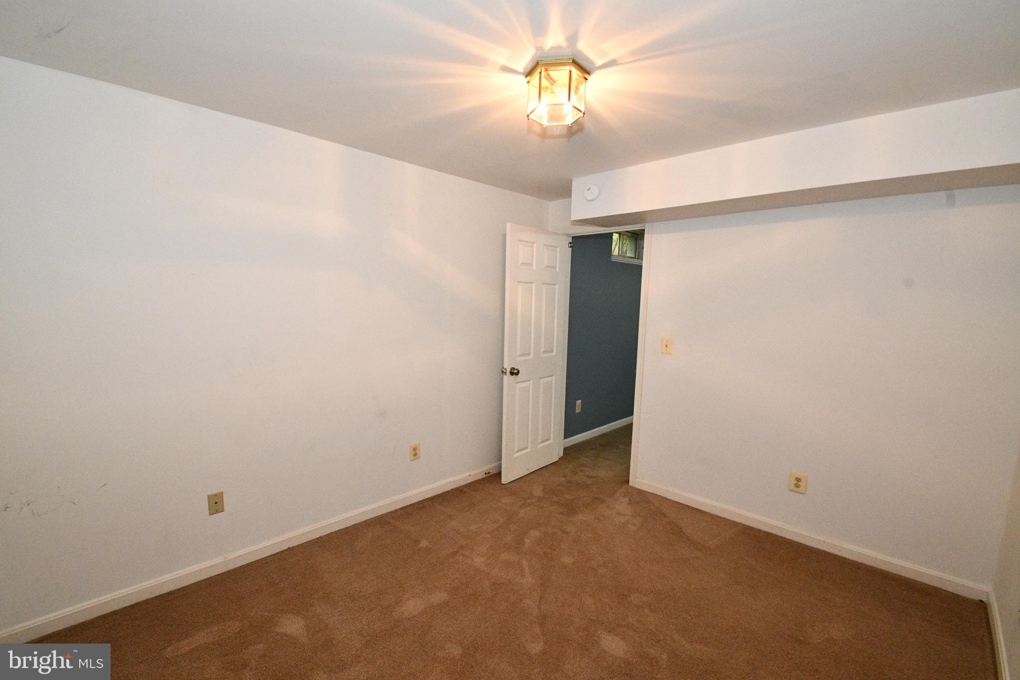 PARK RIDGE - Residential Lease