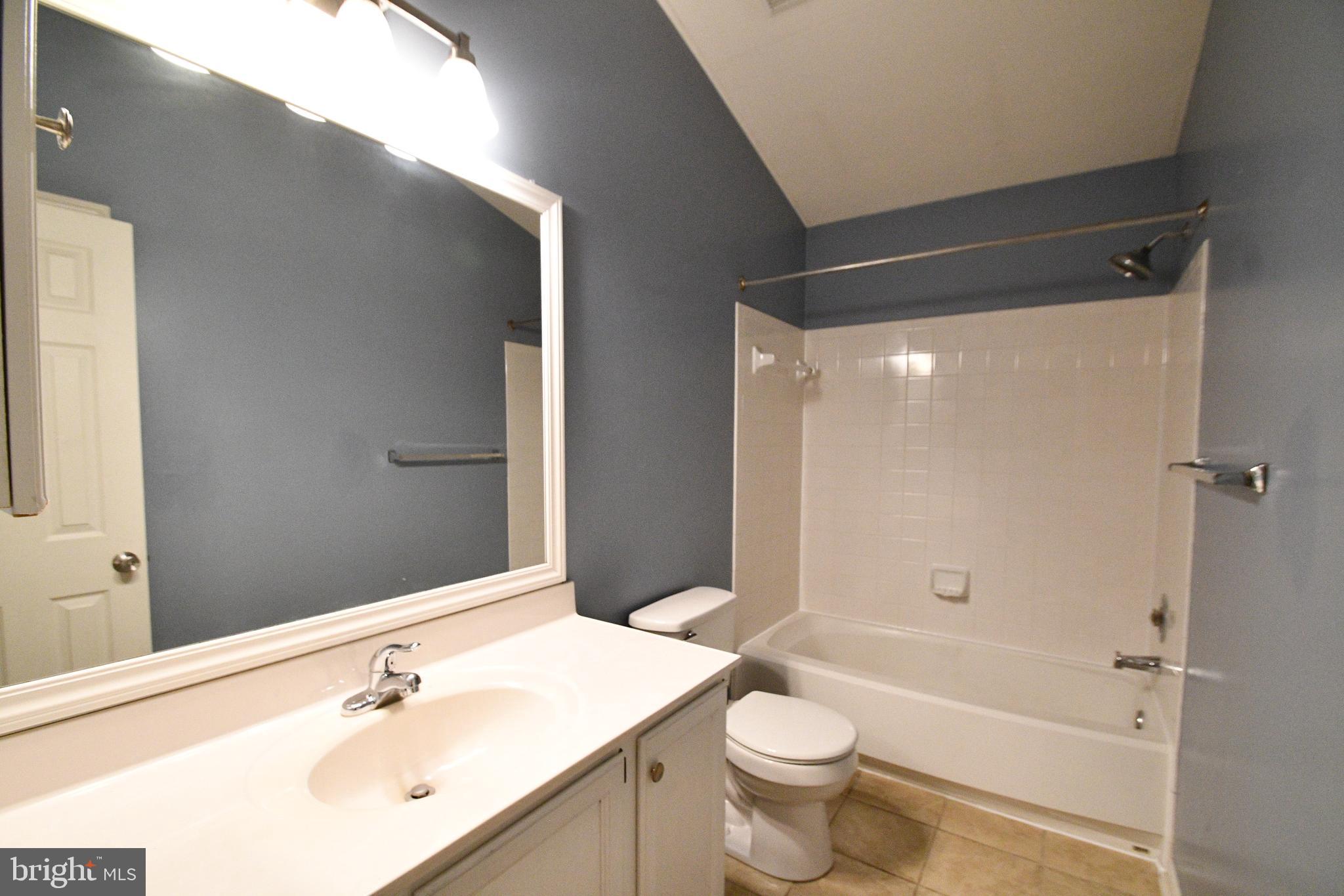 PARK RIDGE - Residential Lease