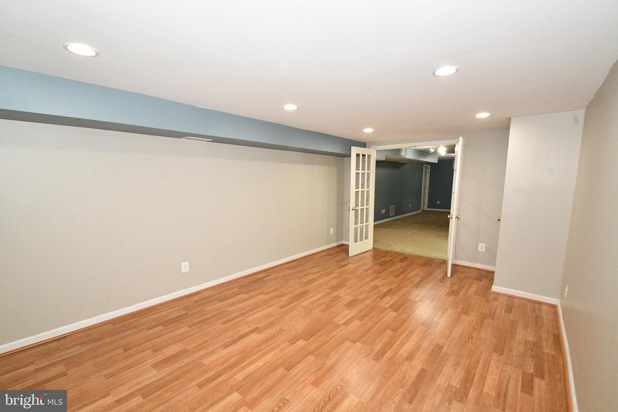 PARK RIDGE - Residential Lease