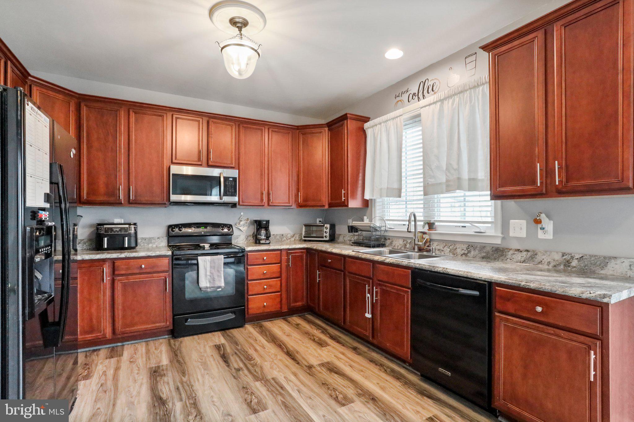 MARTINSBURG STATION - Residential