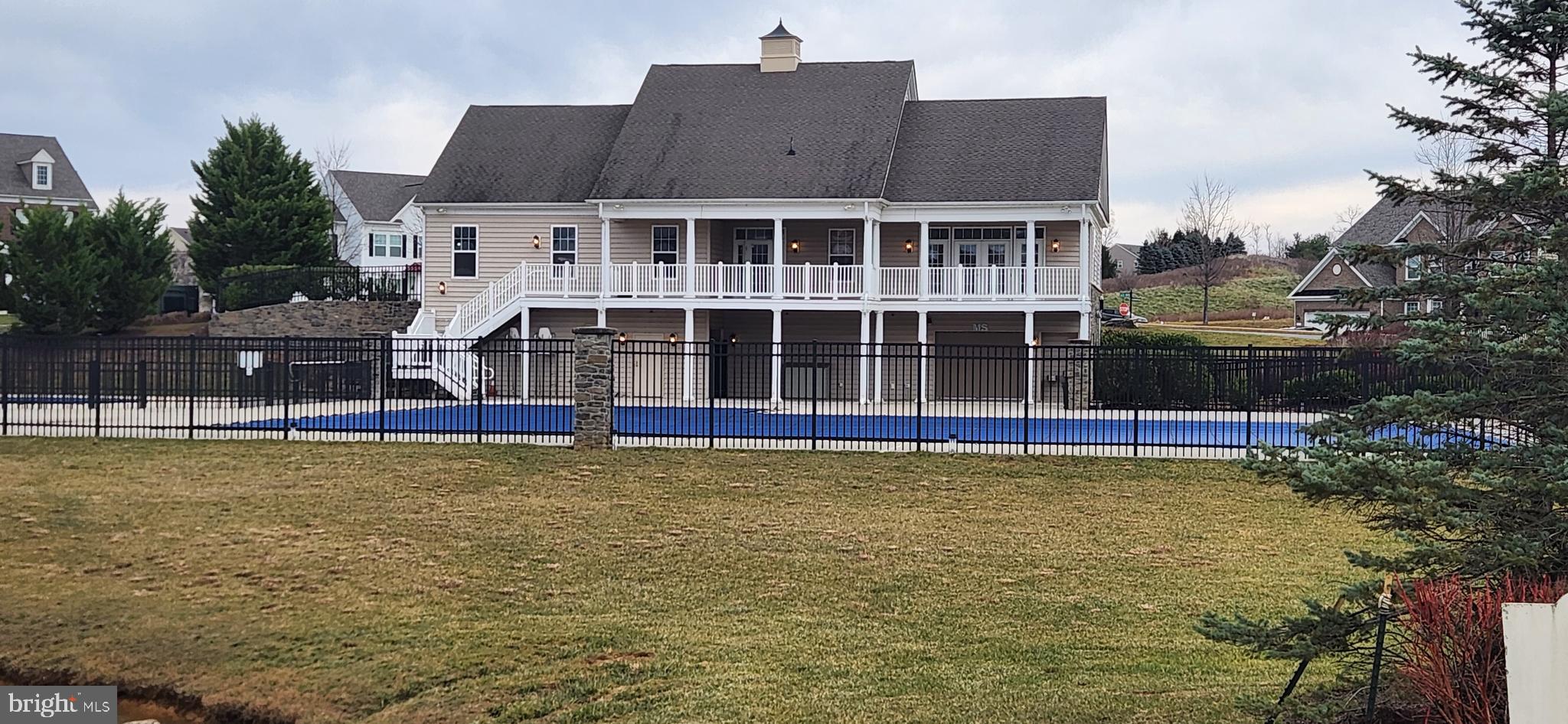 MARTINSBURG STATION - Residential