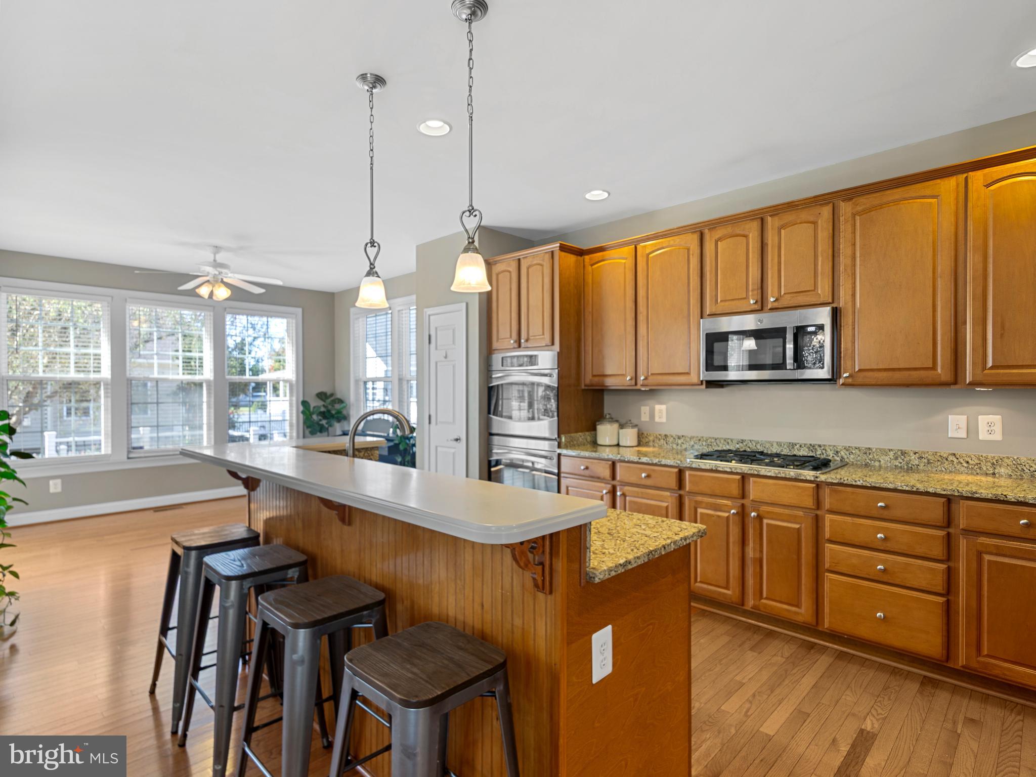 LONGBOAT ESTATES - Residential