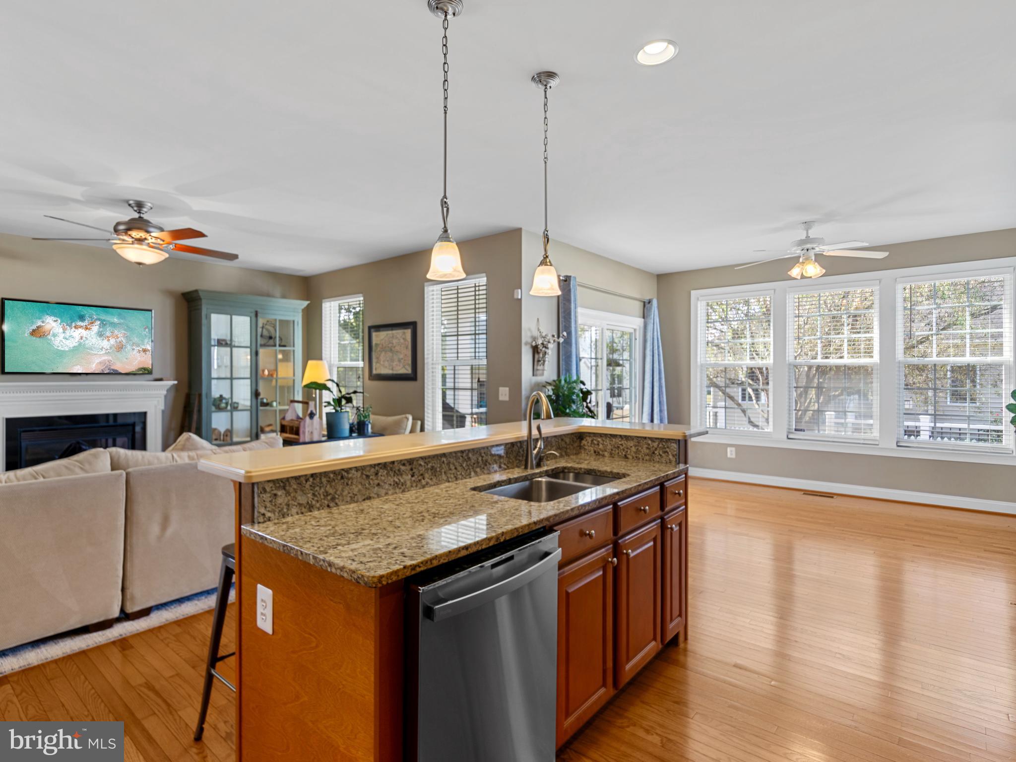 LONGBOAT ESTATES - Residential