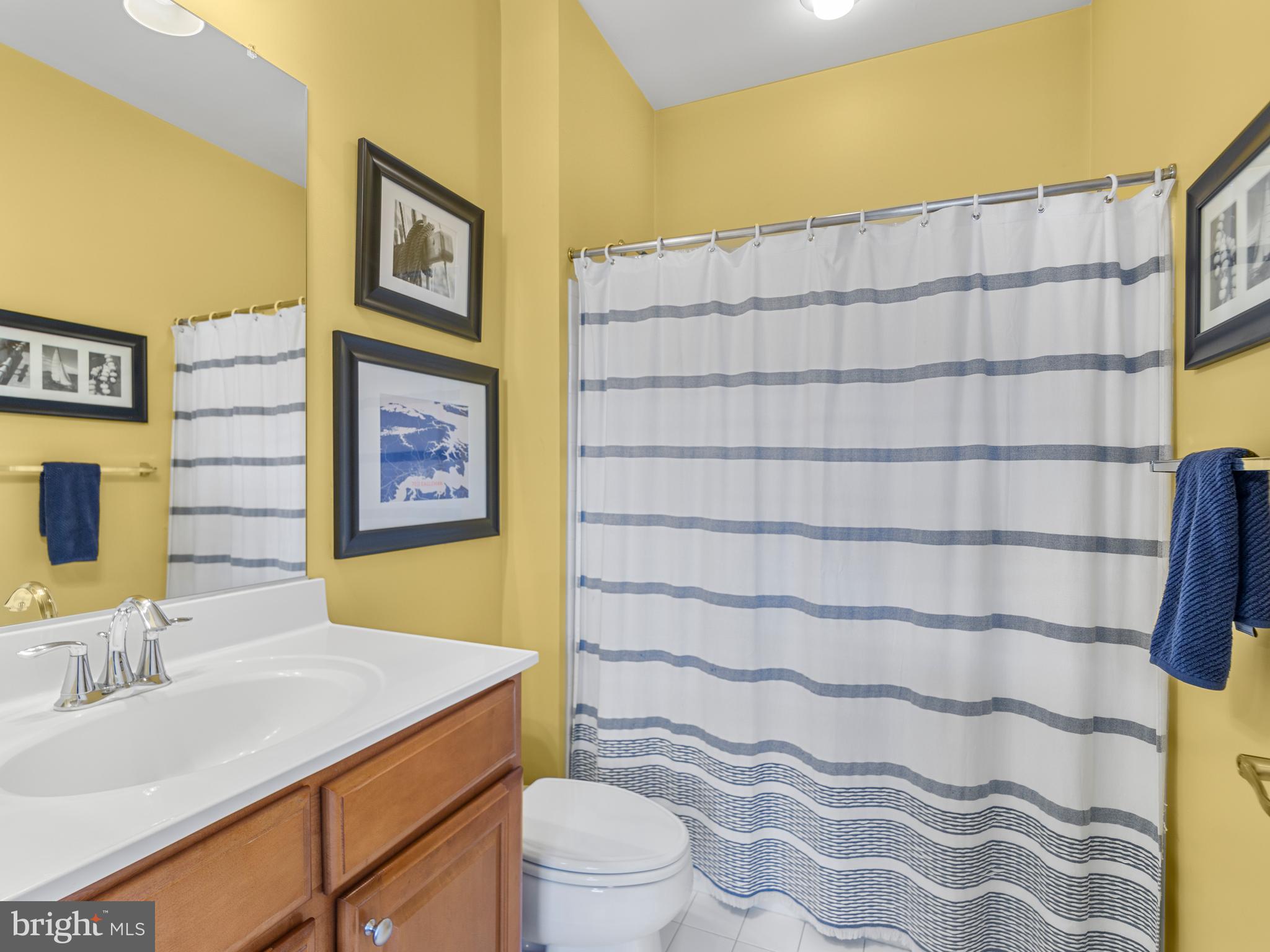 LONGBOAT ESTATES - Residential