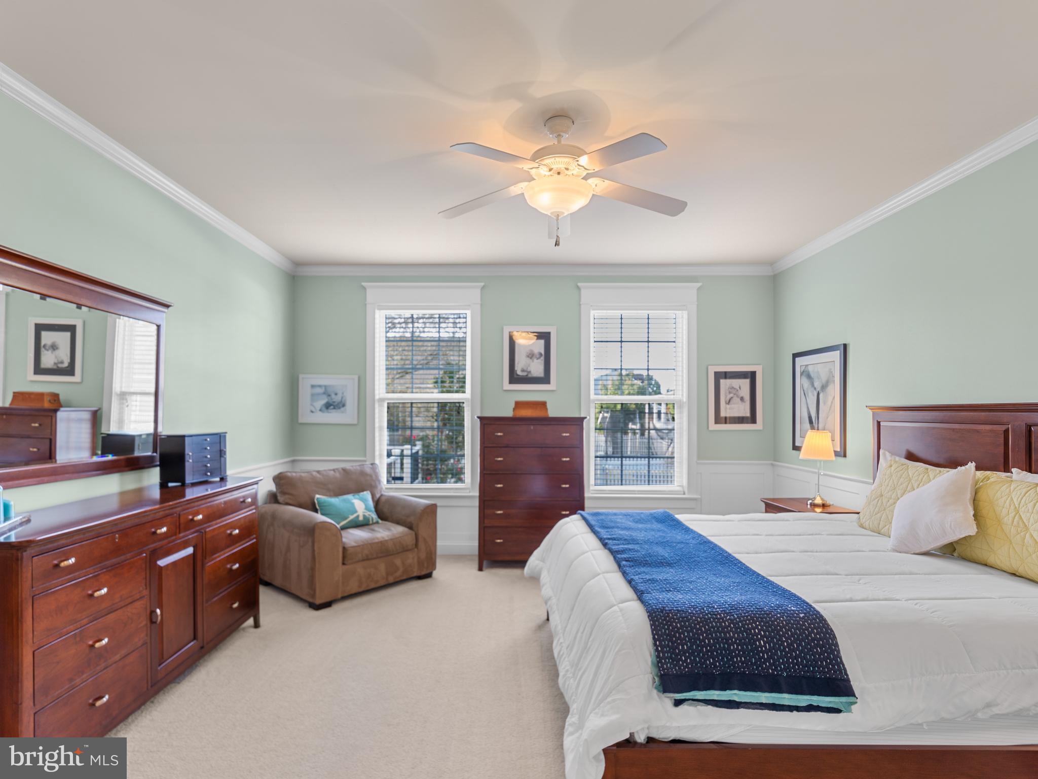 LONGBOAT ESTATES - Residential