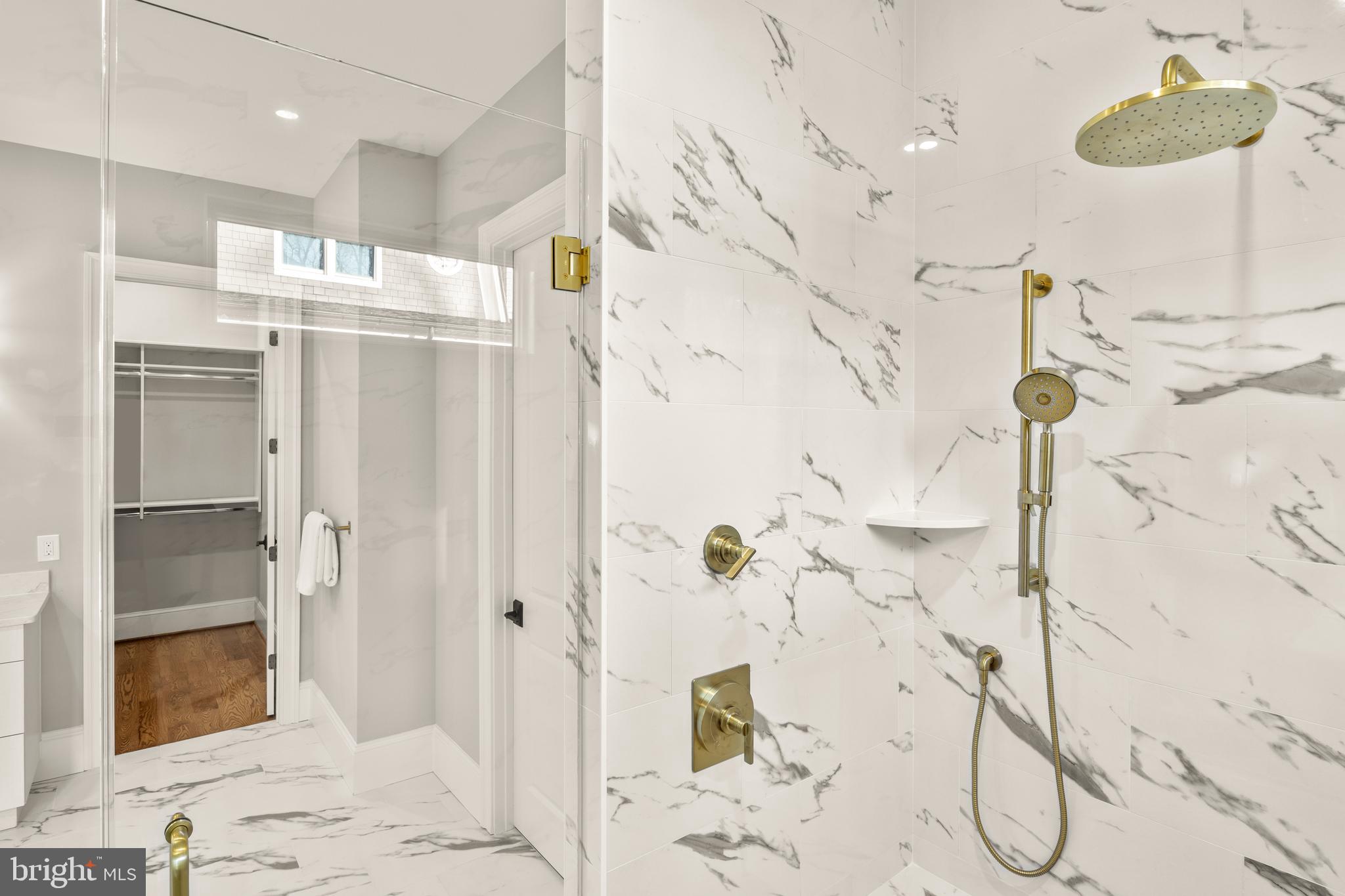 MERRY GO ROUND FARM - Residential