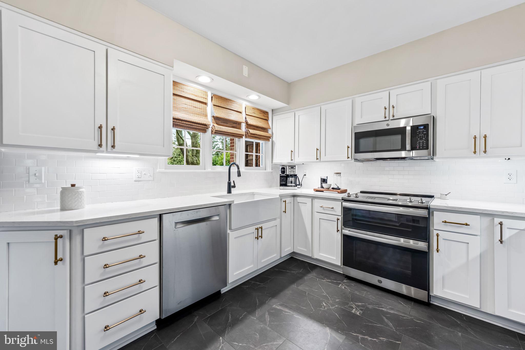 HOMELAND HISTORIC DISTRICT - Residential