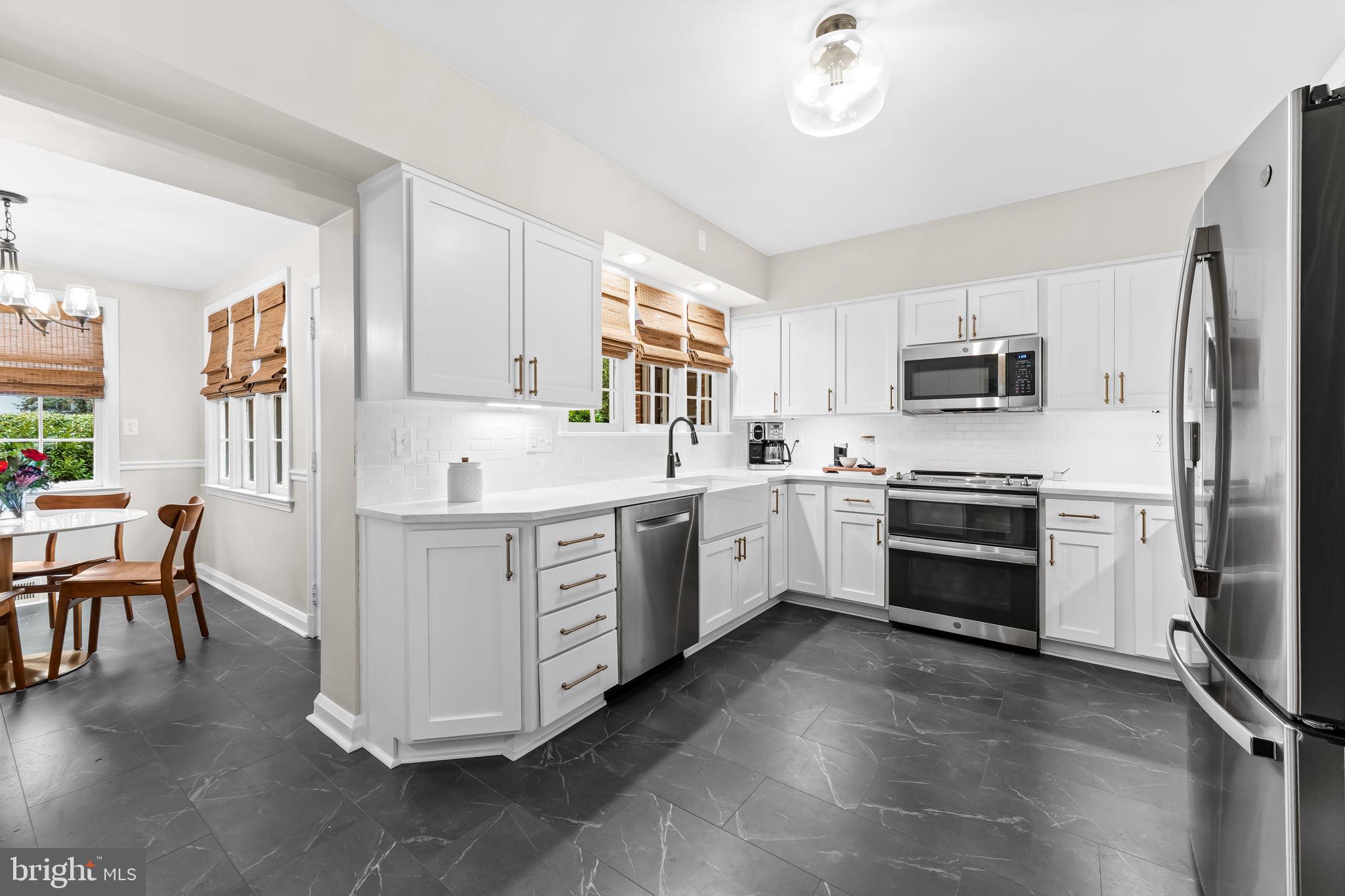 HOMELAND HISTORIC DISTRICT - Residential